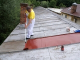 Jak postupovat při natírání plechové střechy?